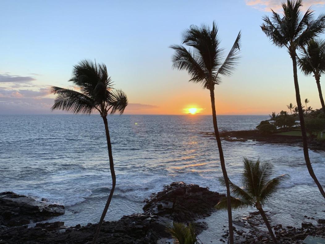 Oceanfront Luxury Condo Kailua-Kona Exteriör bild